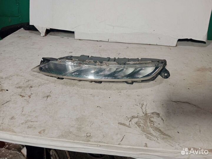 Дневной ходовой огонь citroen c4 picasso 2