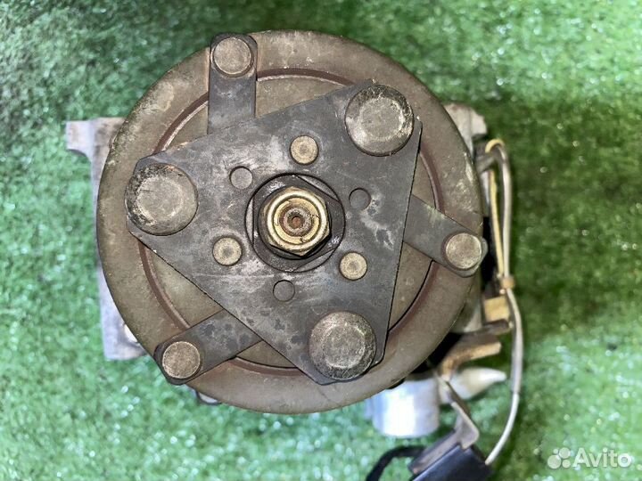 Компрессор кондиционера 4G13 Mitsubishi Space Star