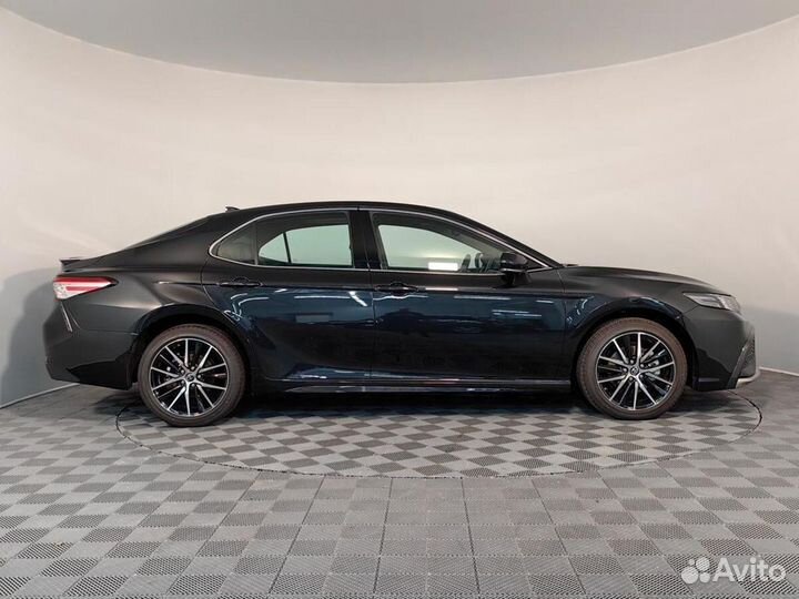 Toyota Camry 2.5 AT, 2023