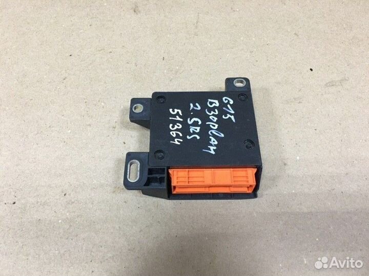 Блок управления SRS Nissan Almera G15