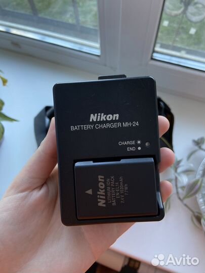 Зеркальный фотоаппарат Nikon D3100