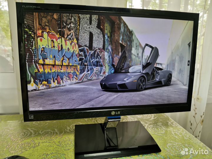 Монитор LG