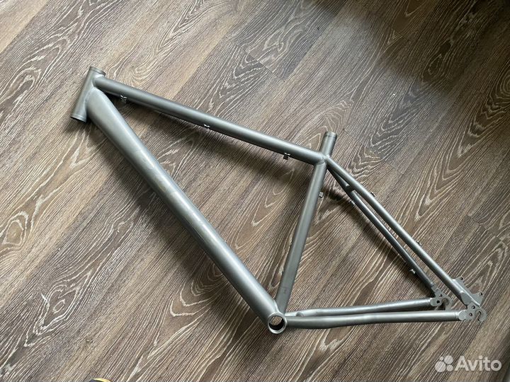 Титановые рамы 27.5 Disk