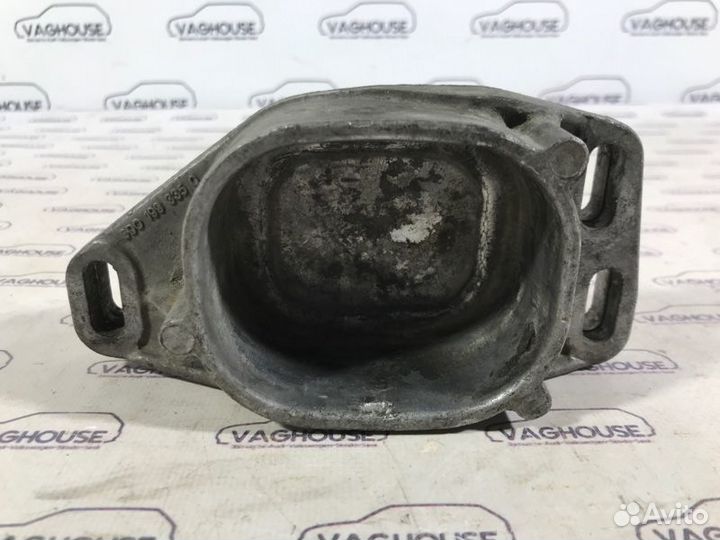 Кронштейн двигателя Volkswagen Golf MK4 1.4