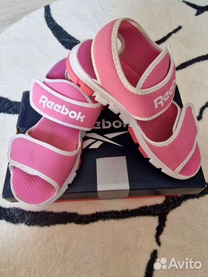 Сандалии reebok 35 размер