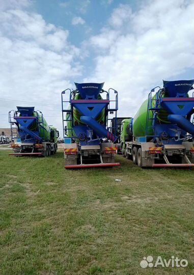 Автобетоносмеситель Shacman (Shaanxi) SX5318GJB6T326, 2024