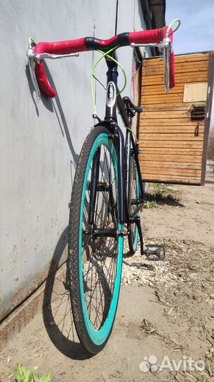 Велосипед Schwinn Racer (2015)