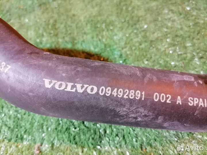 Патрубок охлаждения (радиатора) 09492891верхний Vo