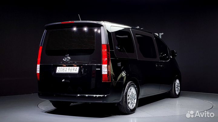 Hyundai Staria 2.2 AT, 2022, 8 500 км