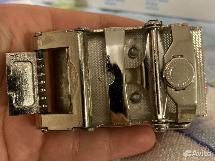 Пряжка на ремень