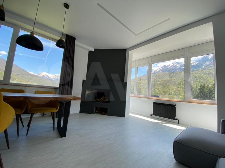 3-к. квартира, 130 м², 3/5 эт.