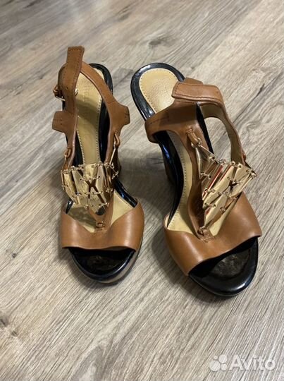 Босоножки 34 размер