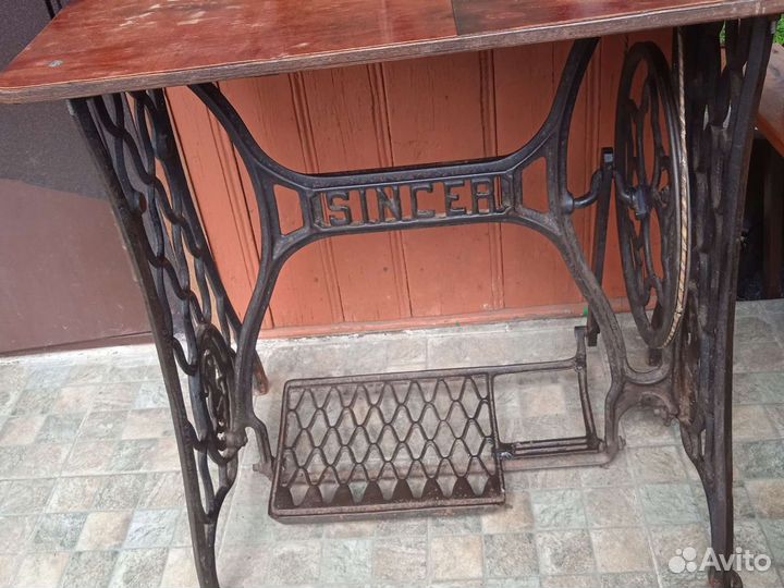 Швейная машина Подольск ножная