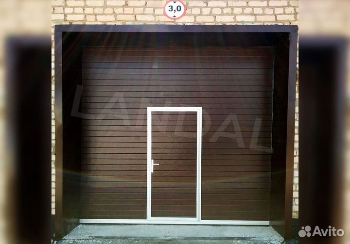 Секционные ворота