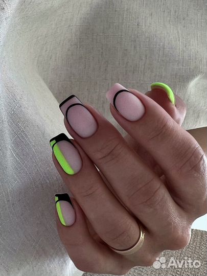 Маникюр педикюр наращивание ногтей