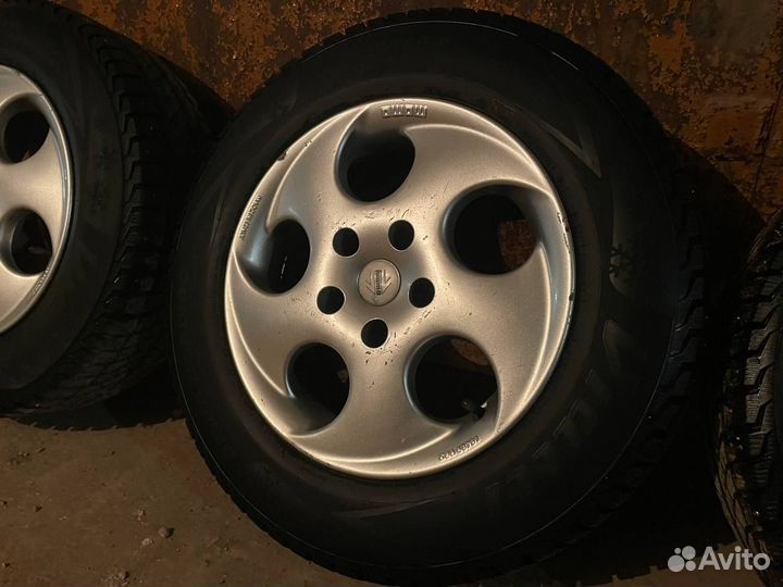 Колеса R15 5*114.3 205*65*R15 Nissan