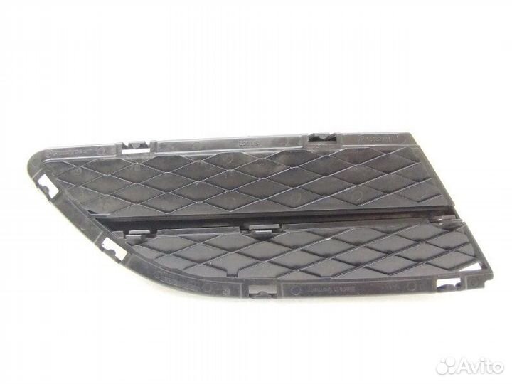 Решетка в бампер передняя левая Bmw 3-Series E90