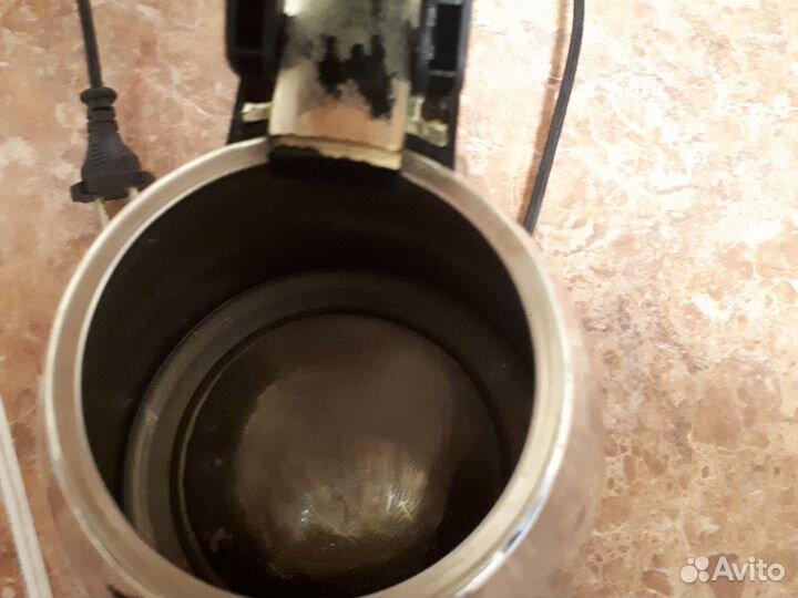 Чайник электрический бу