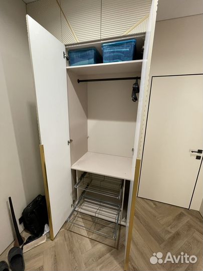 Шкаф распашной на заказ