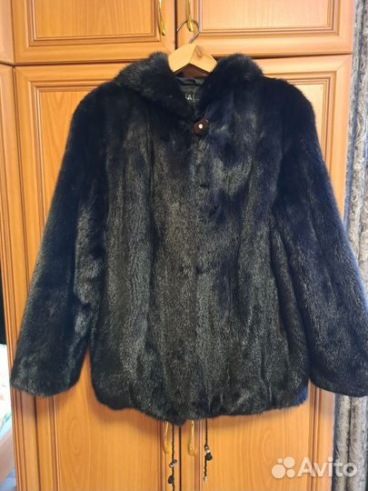Шуба норковая с капюшоном 54 размер