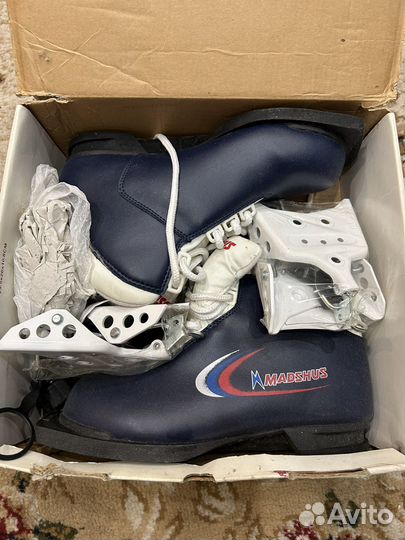 Лыжные ботинки