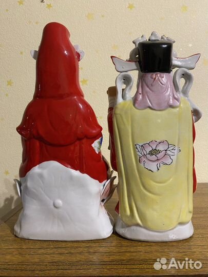 Фарфоровые статуэтки из Китая