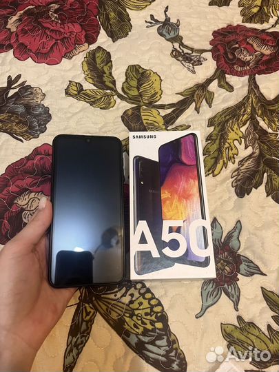 Samsung Galaxy A50, 4/64 ГБ