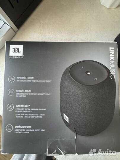 Умная колонка JBL linl с алисой