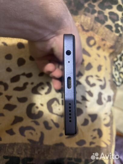 TECNO Spark 10 Pro, 8/128 ГБ