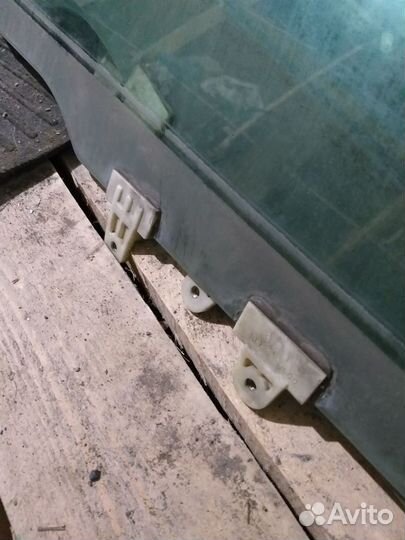 Стекло переднее правое Nissan Pulsar