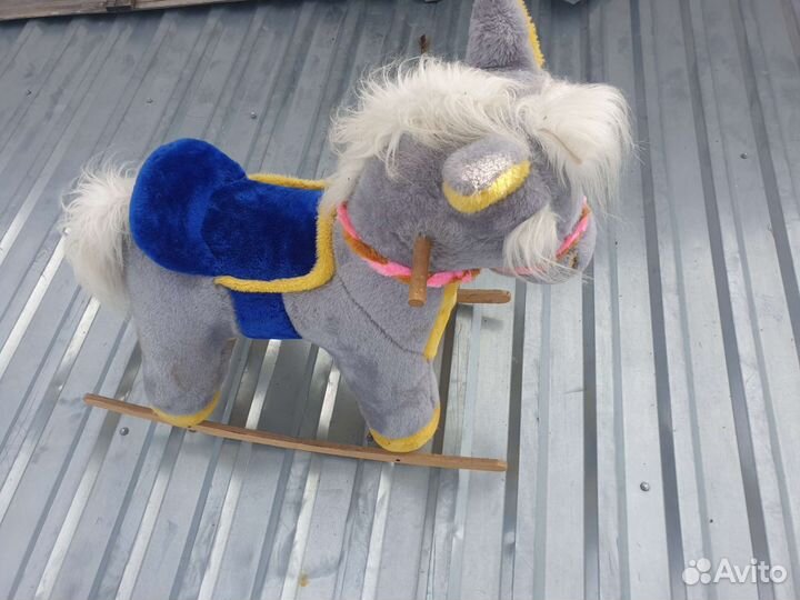 Лошадка качалка