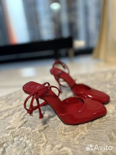 Босоножки zara