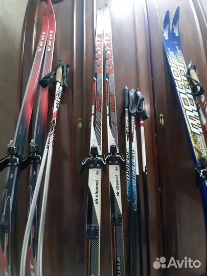 Лыжи с палками и ботинками (комплект)