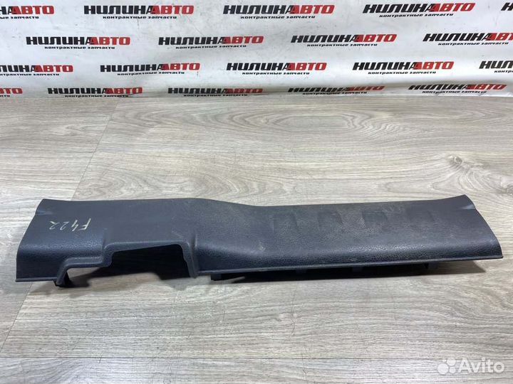 Накладка на порог салона передняя левая Suzuki