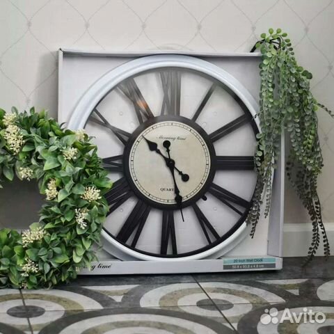 Часы настенные разные