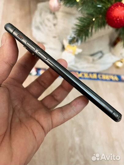 iPhone X, 256 ГБ