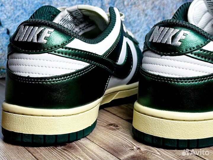 Кроссовки Nike Dunk Low Vintage Green