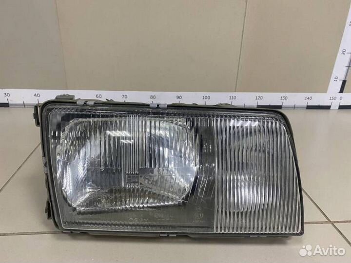 Б/У Фара правая A1268209061 mercedes-benz