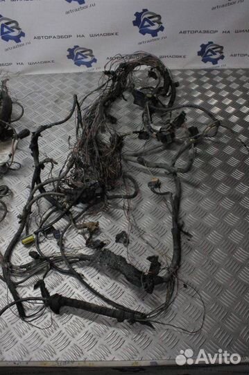 Проводка (коса) подкапотная Citroen C4 Picasso 1