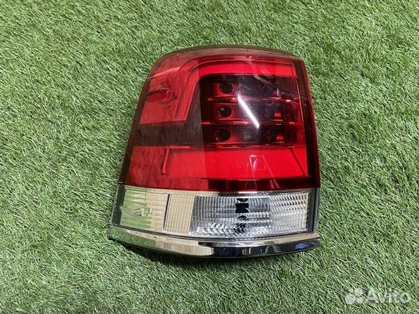 Фонарь задний левый ориг T.land cruiser 200, 2015+