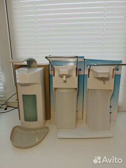 Дозатор локтевой