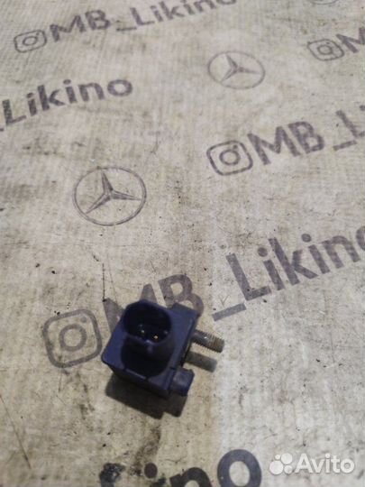 Датчик удара airbag Mercedes E-Class W212