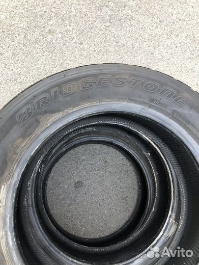 Bridgestone Dueler H/T 843 215/60 R17 96H