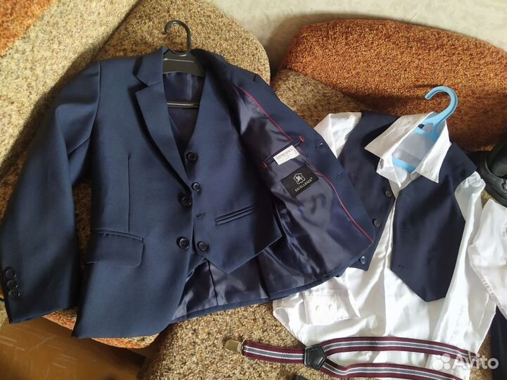 Школьные вещи пакетом на мальчика 128-134