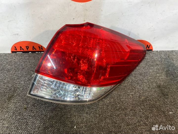Фонарь правый Subaru Outback BR