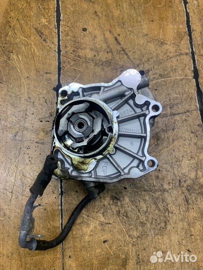 Вакуумный насос Opel Astra H Z19DTH 2009