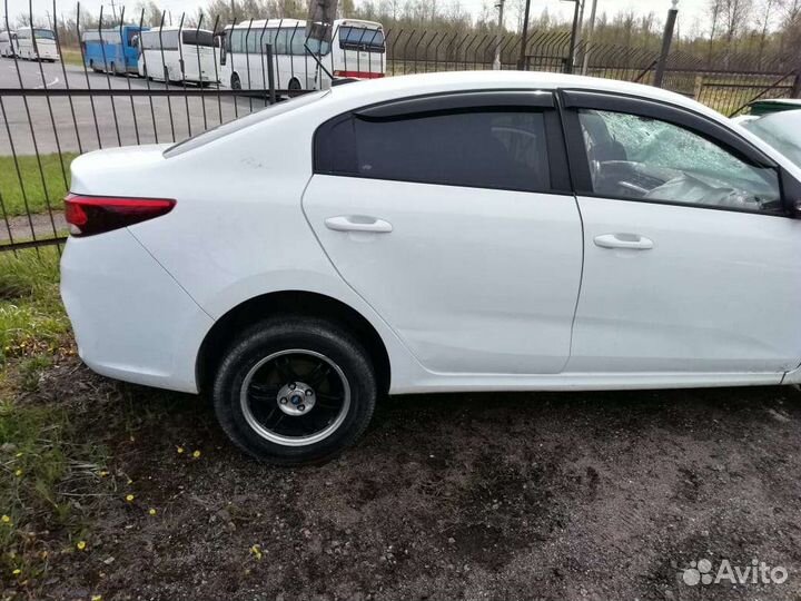 Задняя часть кузова киа рио 4