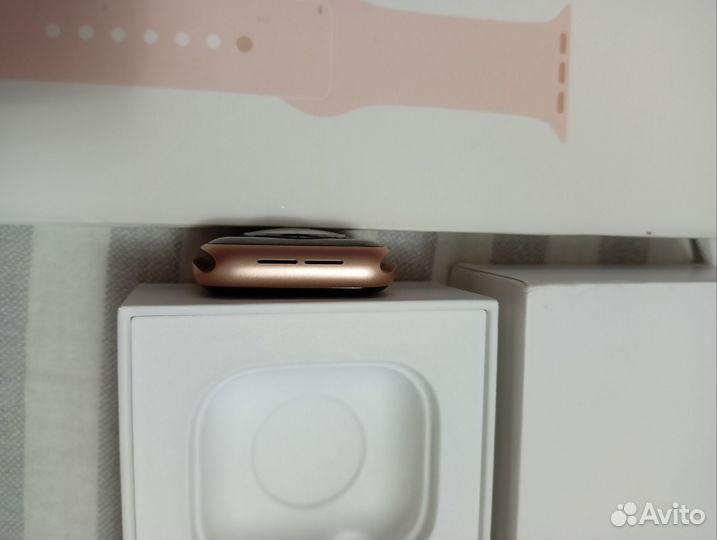 Apple watch 4 40mm, АКБ 100%
