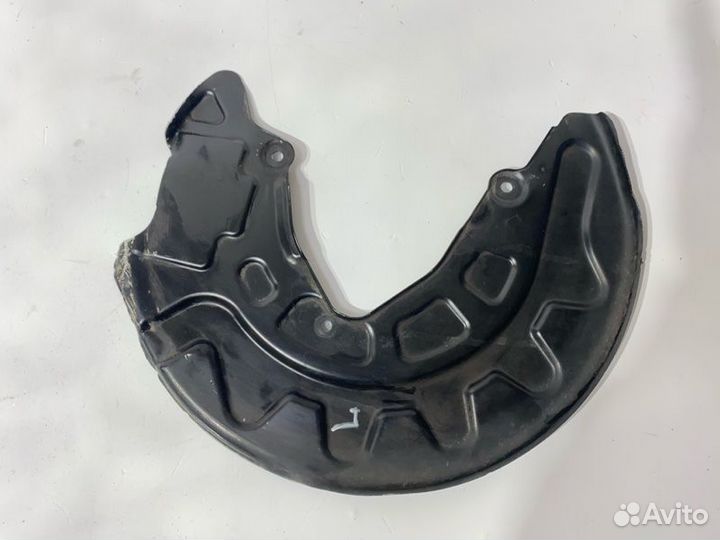 Пыльник тормозного диска передний левый Skoda