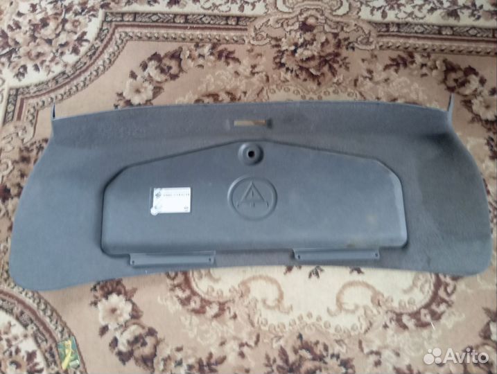 Обшивка крышки багажника, бардачок